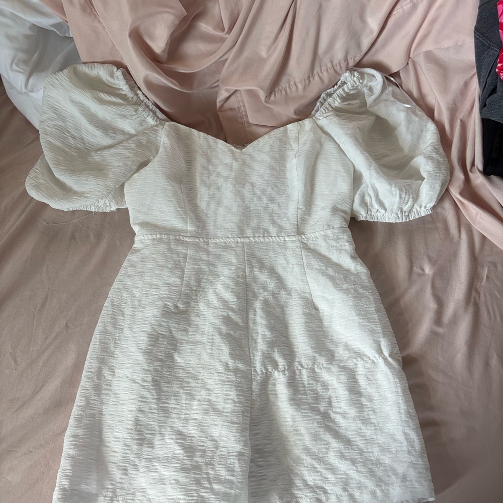 Elegant White Puff Sleeve Romper